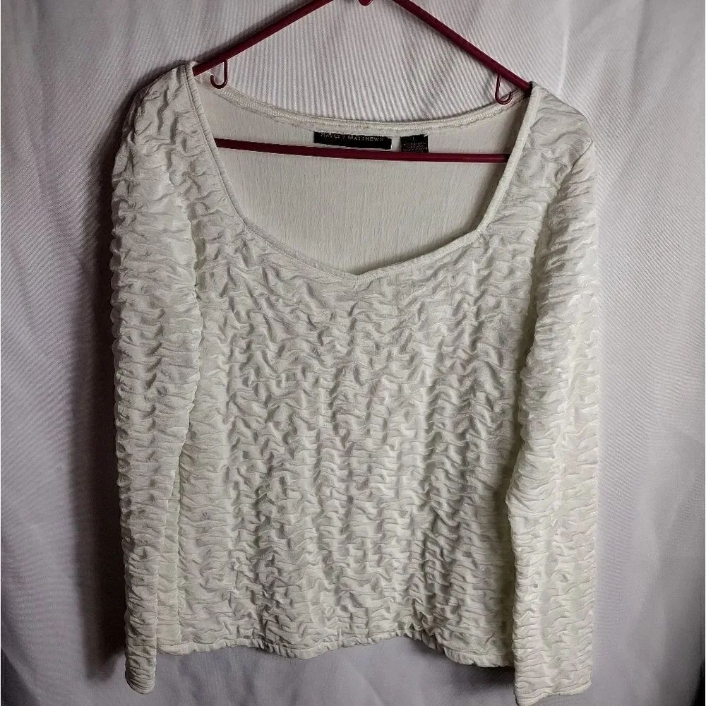 Hayley Matthews top 